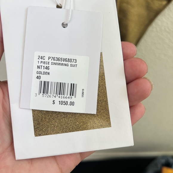 Chanel cruise swimsuit gold metallic - Picture 9 of 16